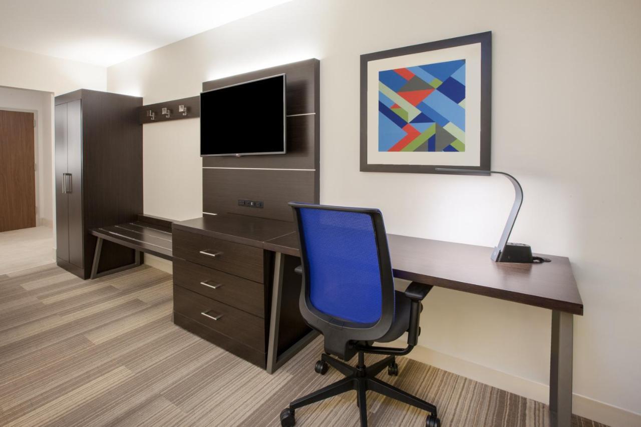 Holiday Inn Express & Suites Windsor East - Lakeshore By Ihg Tecumseh المظهر الخارجي الصورة