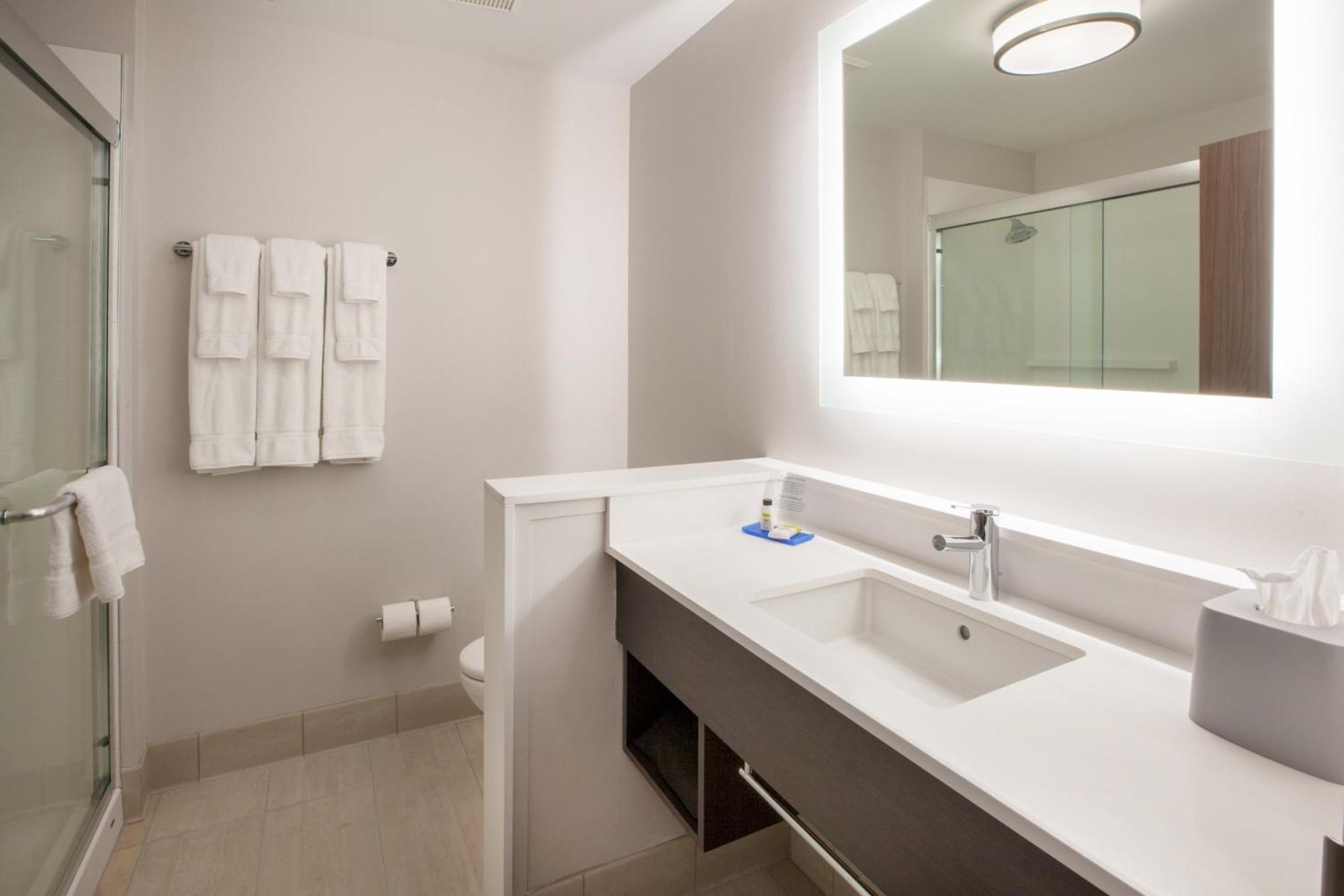 Holiday Inn Express & Suites Windsor East - Lakeshore By Ihg Tecumseh المظهر الخارجي الصورة