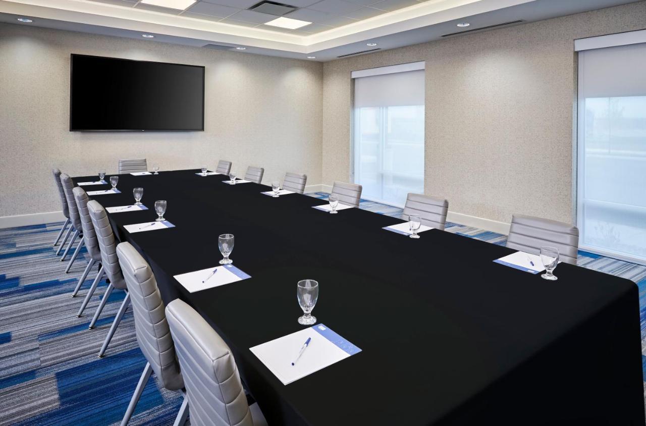 Holiday Inn Express & Suites Windsor East - Lakeshore By Ihg Tecumseh المظهر الخارجي الصورة