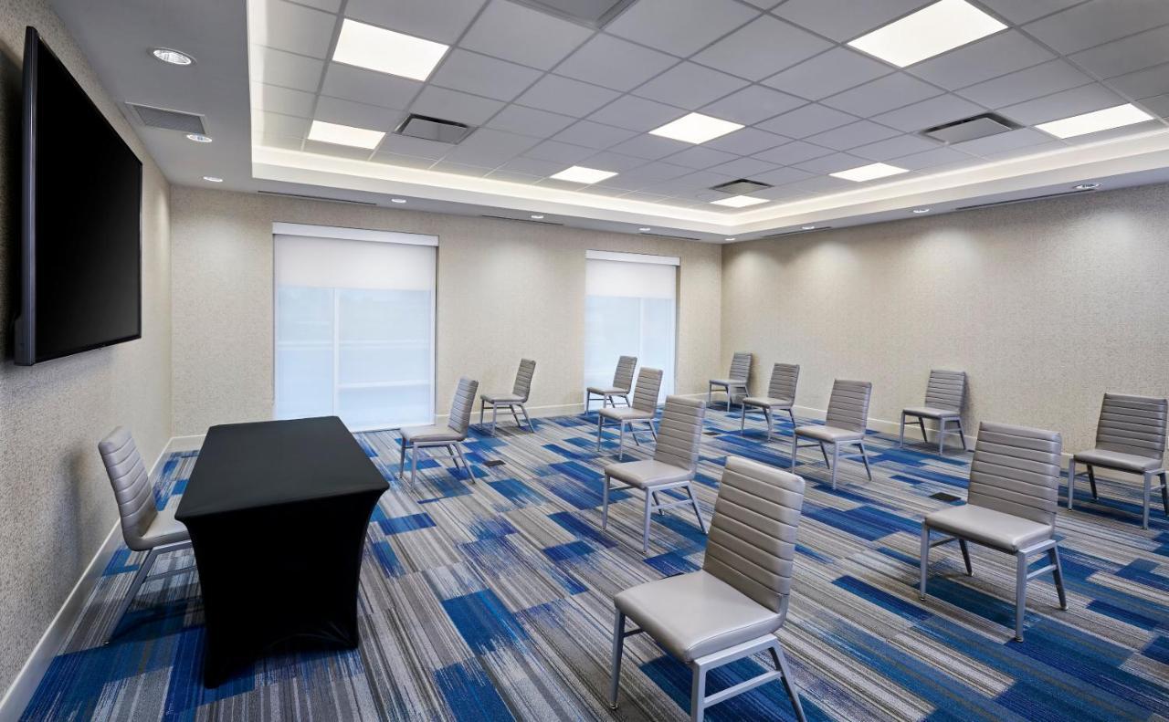Holiday Inn Express & Suites Windsor East - Lakeshore By Ihg Tecumseh المظهر الخارجي الصورة