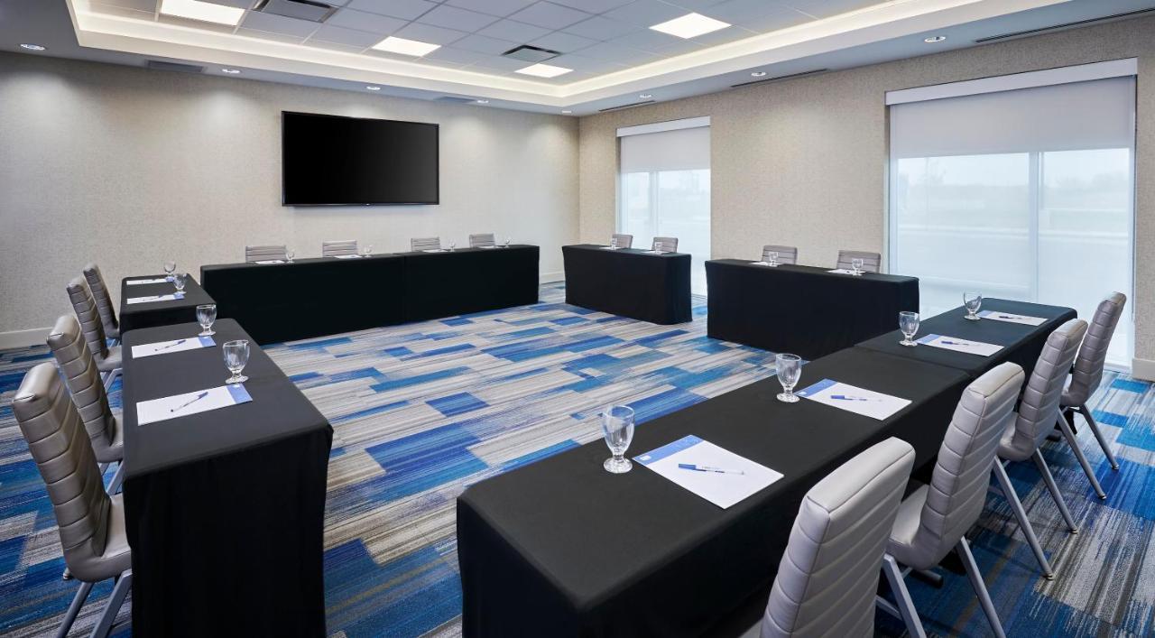 Holiday Inn Express & Suites Windsor East - Lakeshore By Ihg Tecumseh المظهر الخارجي الصورة